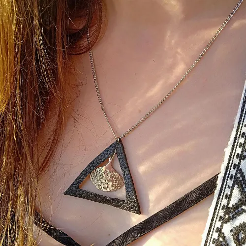 Collier Gingko noir