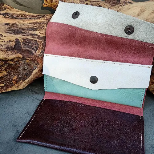 Blague &agrave; tabac Bordeaux/Blanc