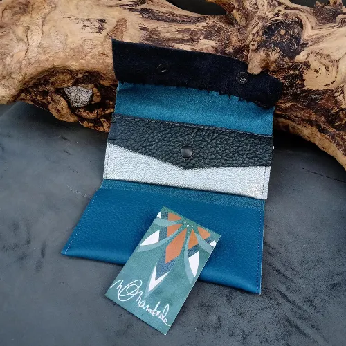 Blague &agrave; tabac Bleue/Vert iris&eacute;