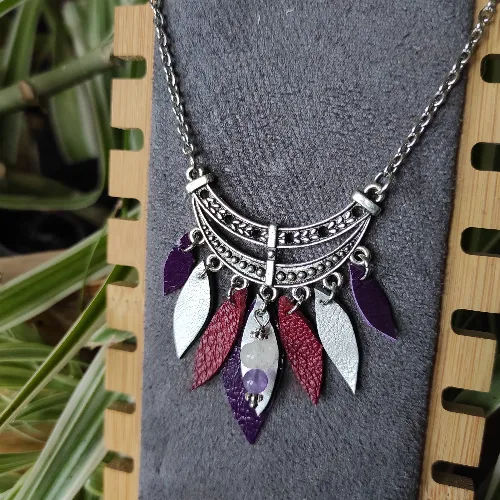 Collier Boh&egrave;me Violet/rouge/argent&eacute;