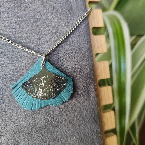 Collier Feuille Gingko